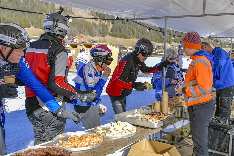 Eten onderweg tijdens de alternatieve elfstedentocht