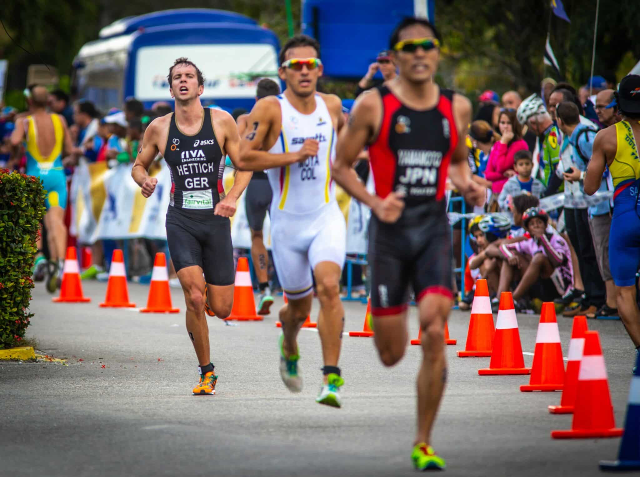 Afbeelding van een triathlonwedstrijd